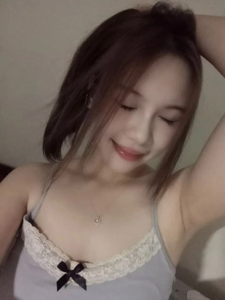 Có em con ghệ như momo sakura thì phang luôn tới sáng